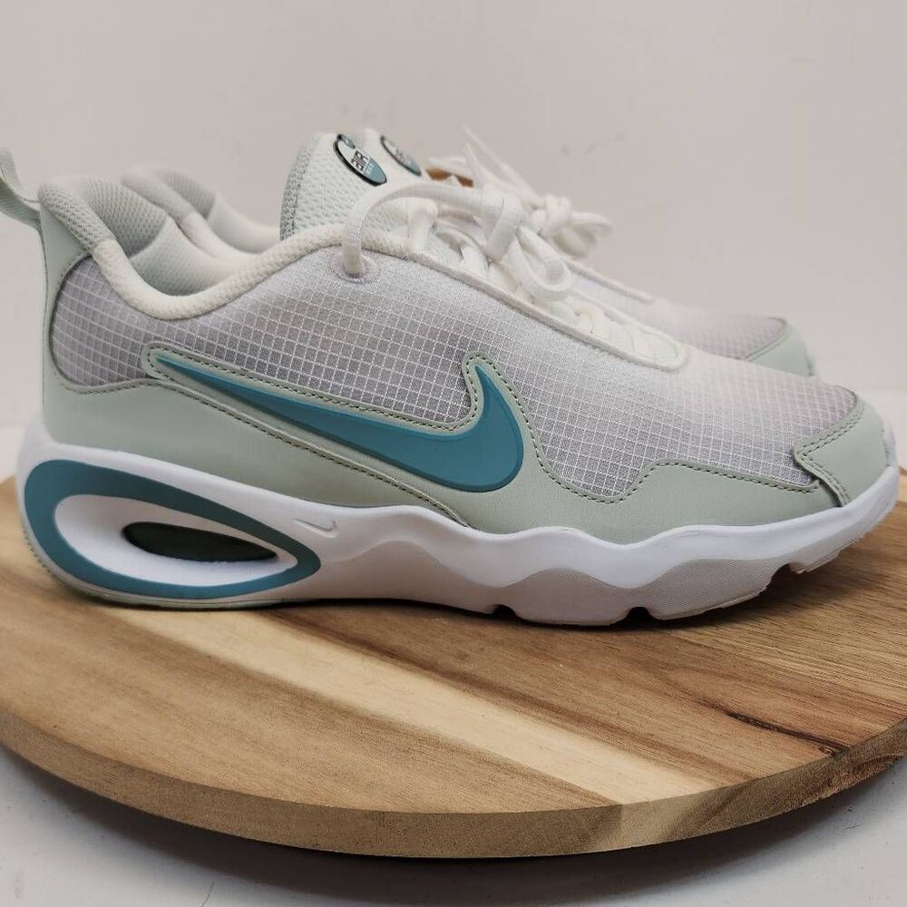 Nike Air Max Nova Size 6Y / Womens 7.5 White Silver